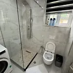 Mia * Golem (Tirana)